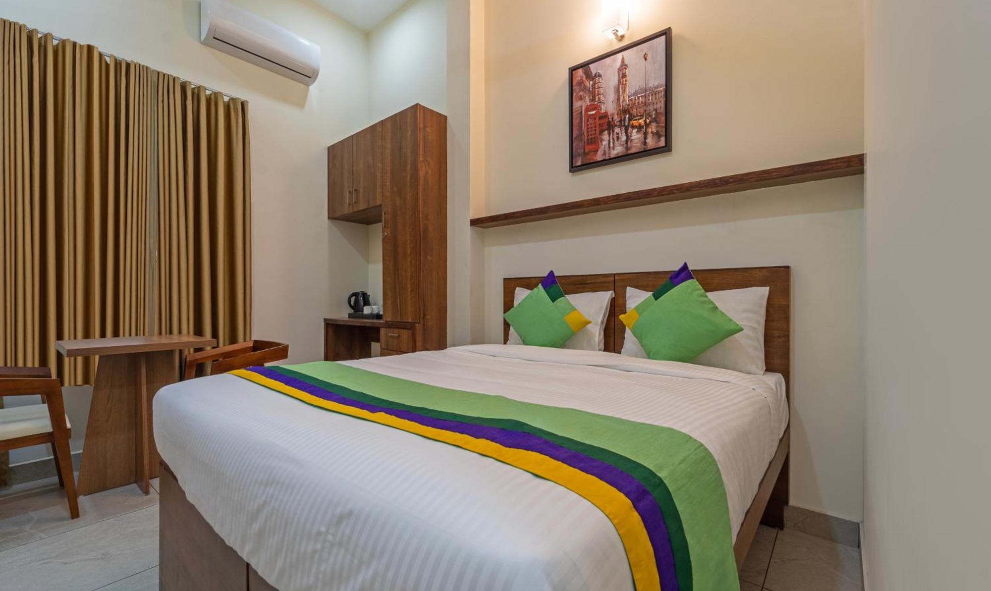 Itsy Hotels Avani Stays, Vyttila, Kochi Eksteriør billede