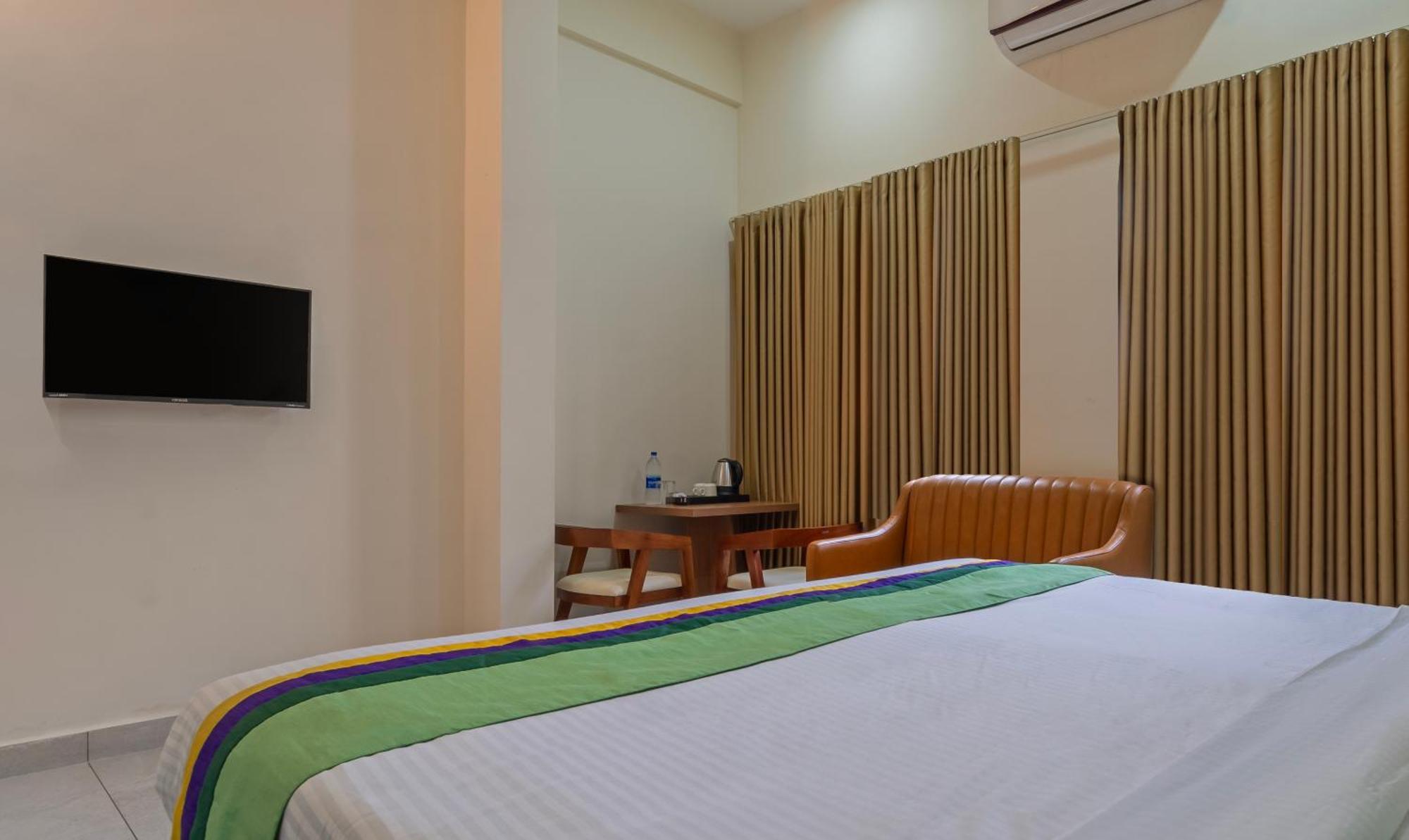 Itsy Hotels Avani Stays, Vyttila, Kochi Eksteriør billede